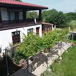 поповата къща