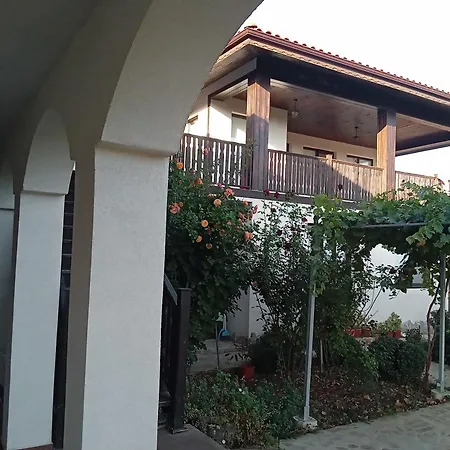 поповата къща Krapets (Dobrich)